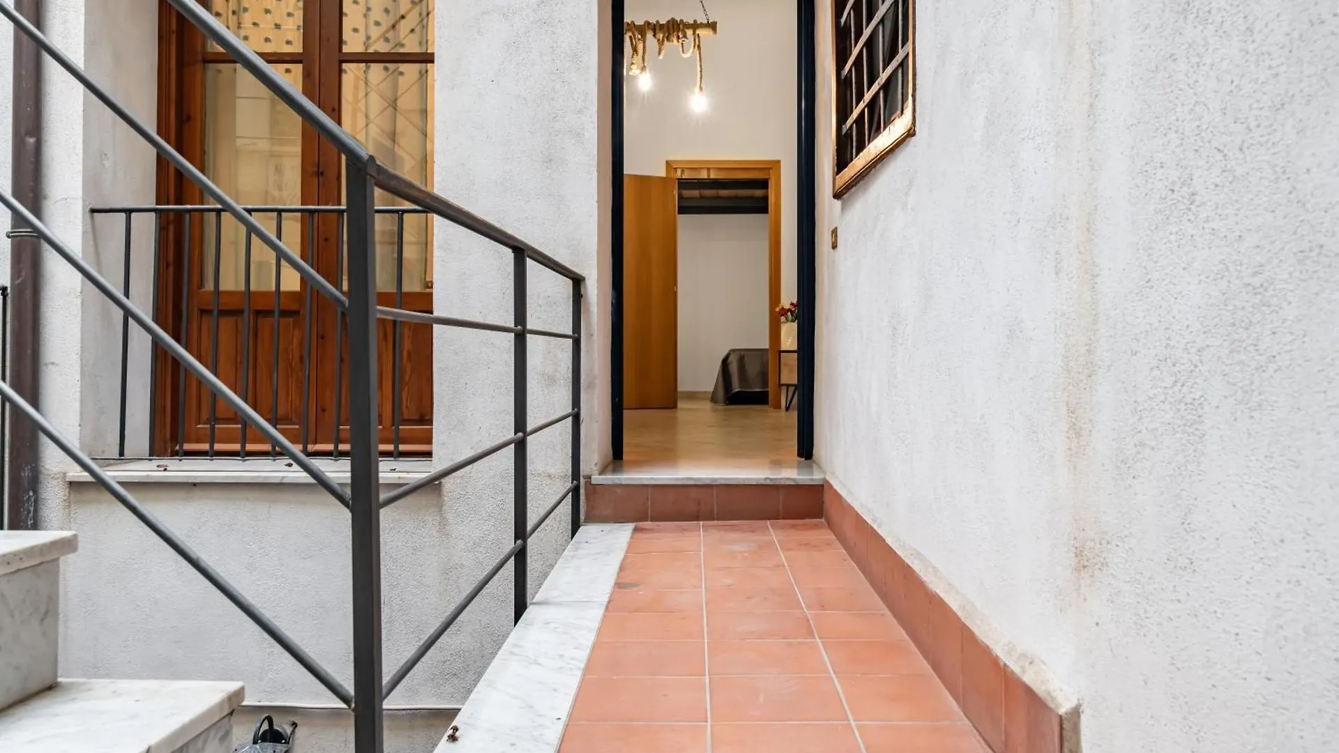 Apartment Your Home At The Cathedral - Palermo Cozy Flat Italy